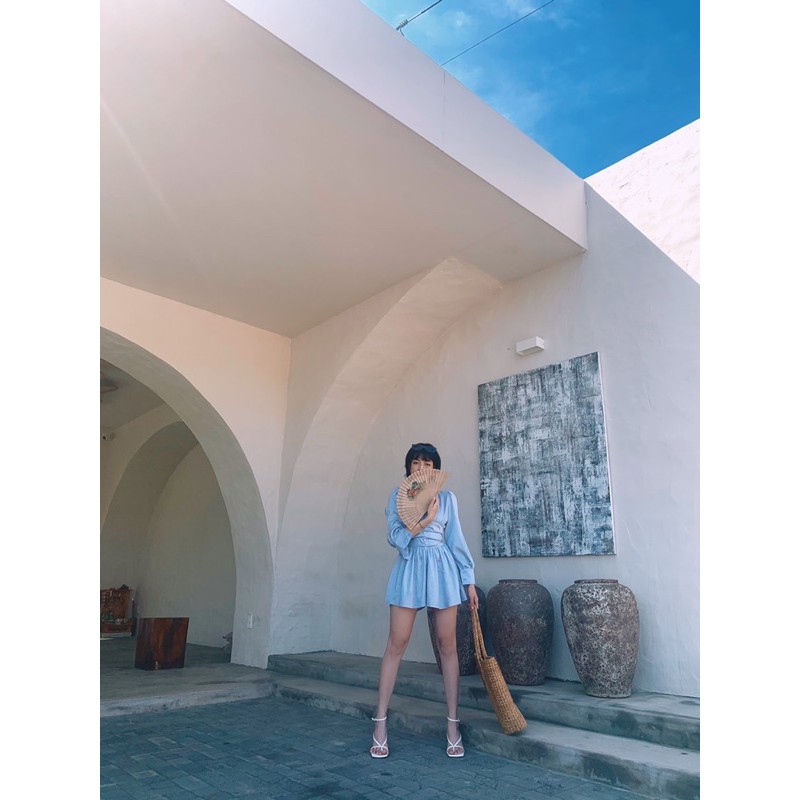 Áo liền quần lụa màu xanh | BigBuy360 - bigbuy360.vn