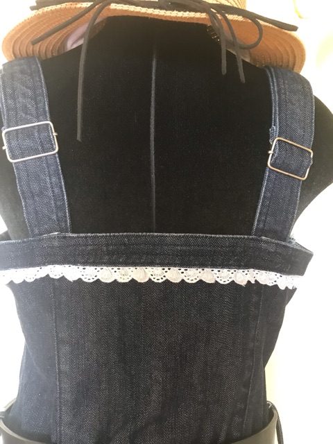 Đầm jeans thêu