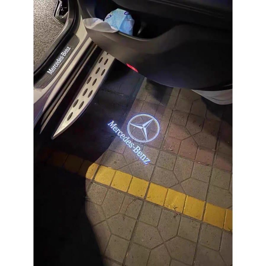 ĐÈN RỌI CỬA LOGO MAYBACH XE MERCEDES S-CLASS W222