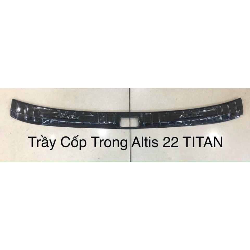 Chống trầy cốp, nẹp bậc cốp xe Toyota Altis 2022 2023 Mẫu Titan cao cấp+ tặng kèm keo tăng dính