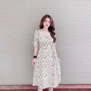 Váy hoa cổ chữ V