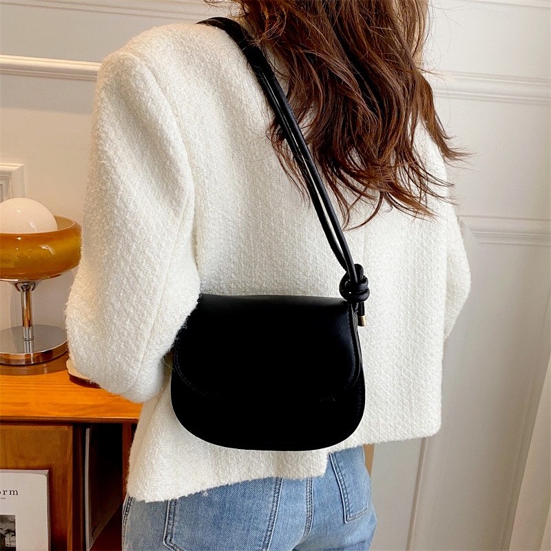 Túi Yên Ngựa Đeo Chéo Phong Cách retro Đơn Giản NB00334