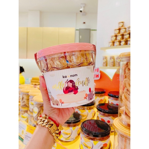 Bánh Kanom hạnh nhân Thái