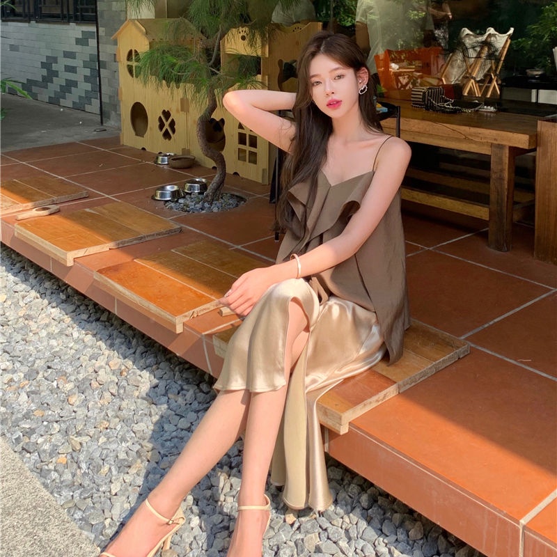 Set Áo Hai Dây Phối Bèo Nhún Và Chân Váy Xẻ Tà Thời Trang Mùa Hè Mới Cho Nữ