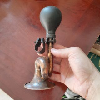 Kèn thiến heo xưa