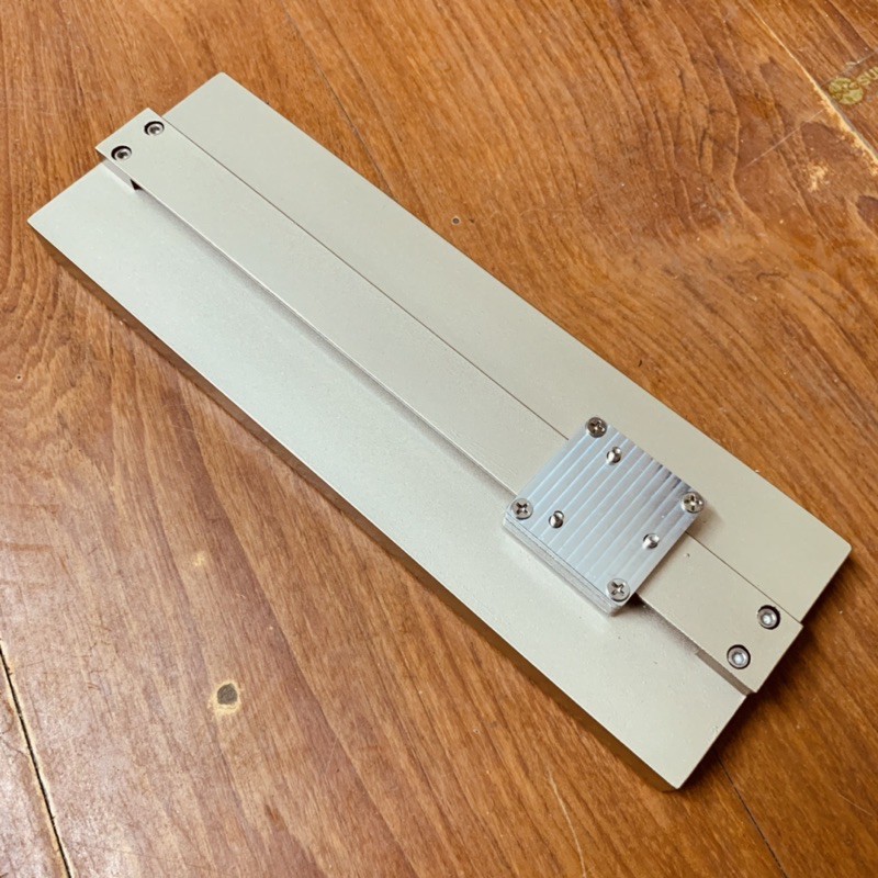 Đế trượt kính hiển vi (chưa có trụ kính)