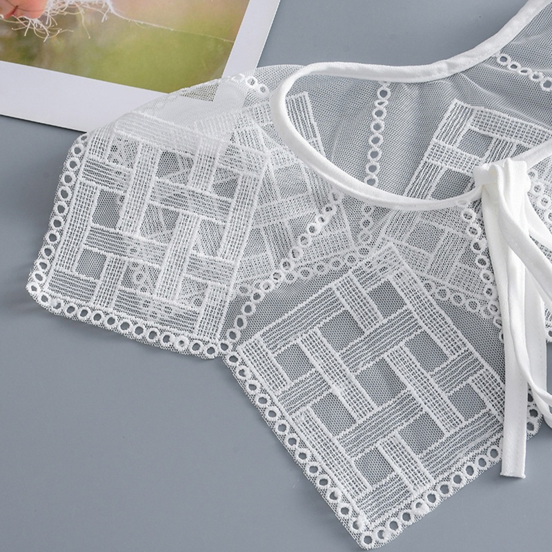 Khăn Choàng Lưới Phối Ren Thêu Họa Tiết Kẻ Ô Tam Giác Dành Cho Nữ