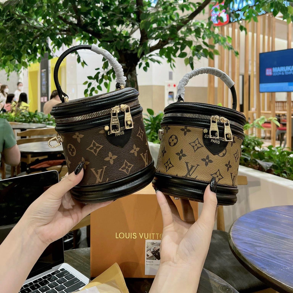 Túi xách nữ đeo chéo cặp lồng họa tiết hoa lv. sang chảnh hót hít