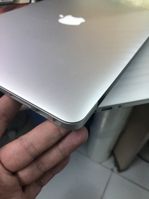 Macbook air 13” 2016 MMGF2