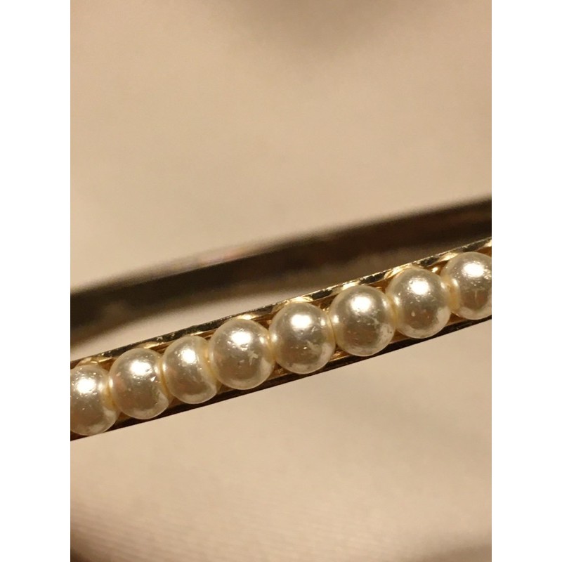 Vòng tay vintage đính trai thời trang