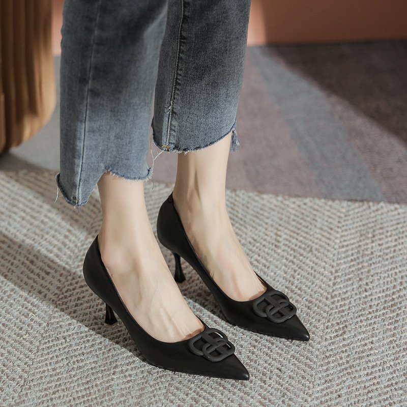 Giày Cao Gót Nữ- Giày Công Sở QBEL Da Mềm Mũi Nhọn 6p Thời Trang Full Box