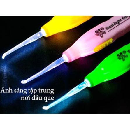 Thiết bị lấy ráy tai có đèn cho bé