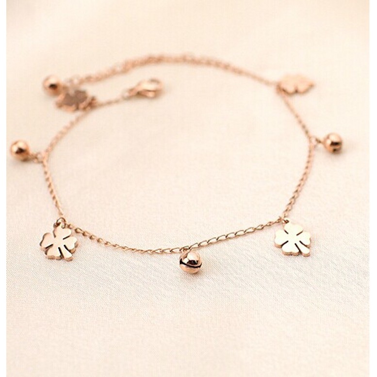 Lắc chân cỏ bốn lá may mắn gắn chuông sang trọng nữ tính Titan không đen