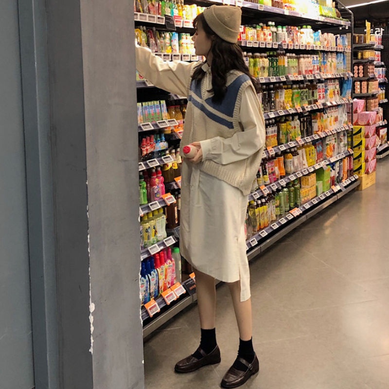 Áo Dệt Kim Không Tay Cổ Chữ V Màu Sắc Thời Trang Mùa Thu Cho Nữ