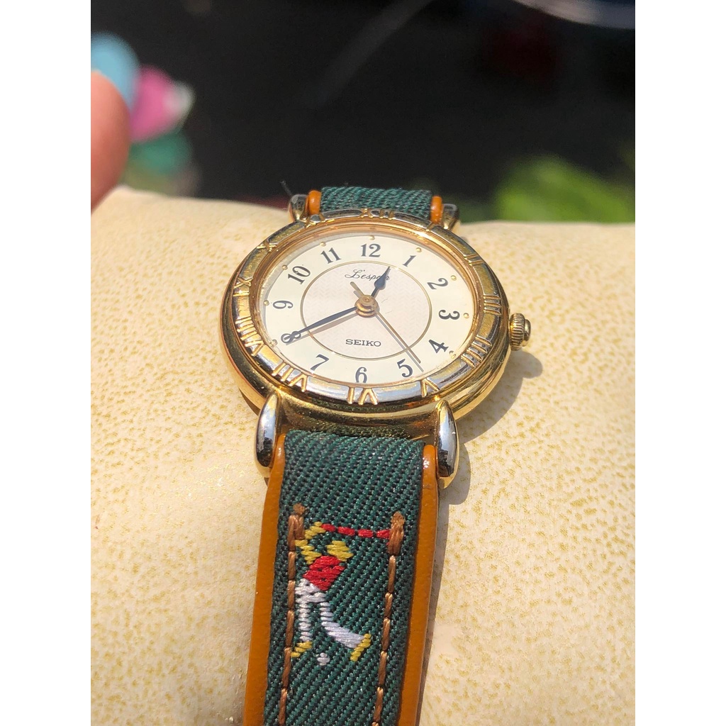 Đồng hồ nữ hiệu Seiko chính hãng, dây da, hàng đã qua sử dụng