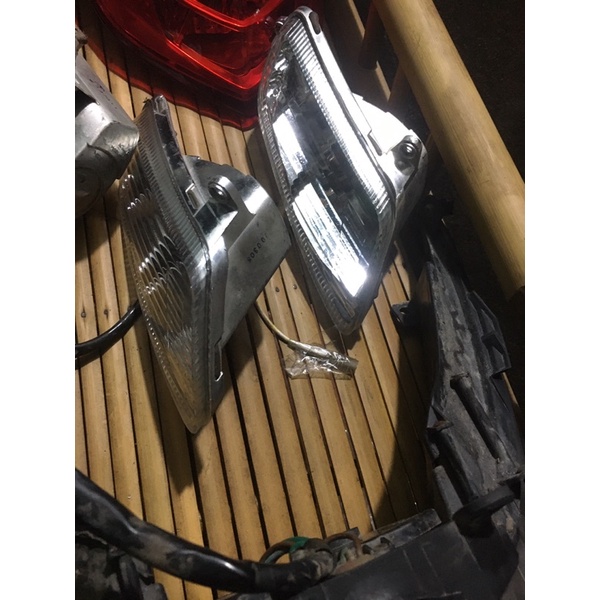 Đèn hậu xe novo lx