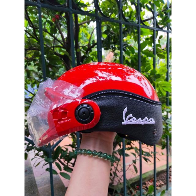 Mũ bảo hiểm vespa có kính