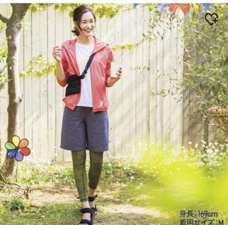 Áo gió nữ uniqlo