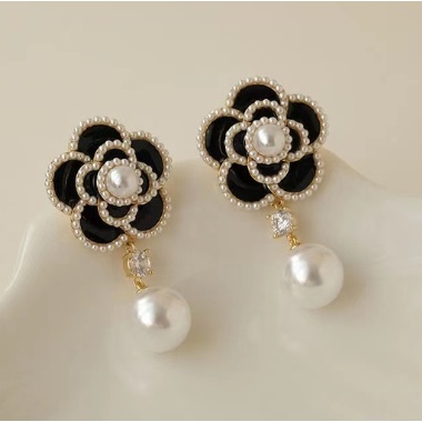 Khuyên Tai Hình Hoa Trà Đính Ngọc Trai Sang Trọng Thanh Lịch