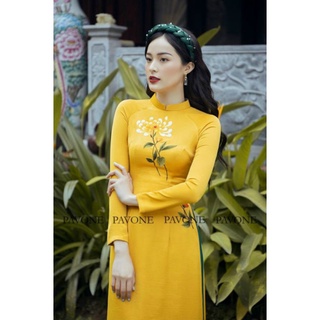 Áo dài lụa Tây Thi thêu hoa vàng thắm