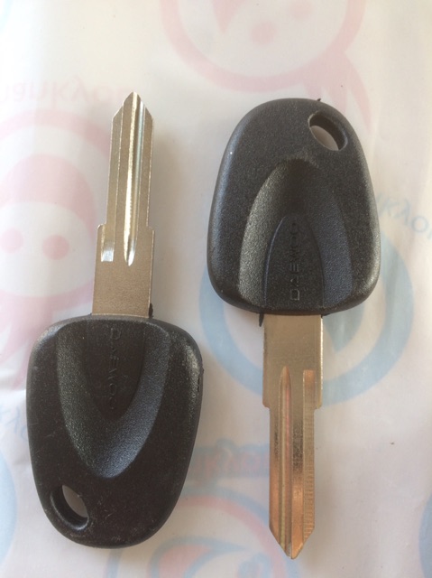 Cặp phôi chìa khoá xe Ô.tô ( rảnh trái )