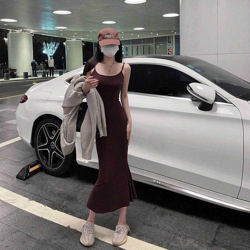 Váy body dáng dài 2 dây đuôi cá màu nâu hàng Quảng Châu chất liệu thun dày dặn co giãn nhẹ không phai không bai nhão 627