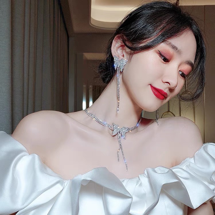 Vòng cổ choker nữ nạm đá nhân tạo chi tiết hình cánh nơ siêu sang chảnh cho nàng dự tiệc