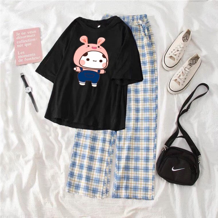 Sét Áo Cậu bé mũ hồng + quần kẻ karo, Áo thun from rộng, Chất đẹp không xù, quần suông ống rộng, Sét bộ mặc ở nhà - MODY