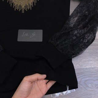 áo thun tay pha ren cổ đính đá