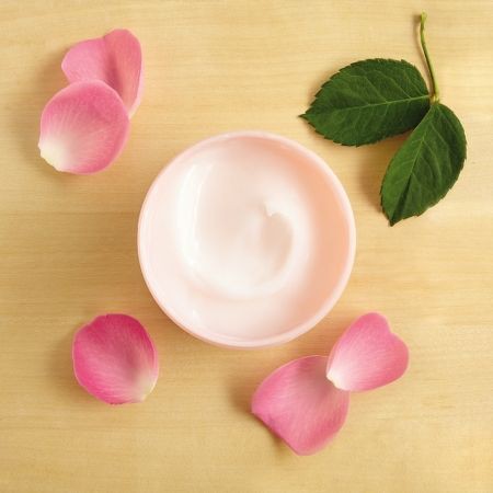 Sữa chua dưỡng thể The Body Shop British Rose Body Yogurt 200ml