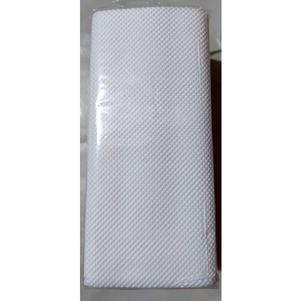 Khăn giấy lau tay Caro 20x22cm