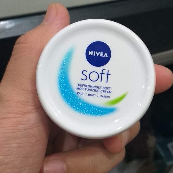 Kem Dưỡng Mềm Da Nivea Soft hộp 50ml