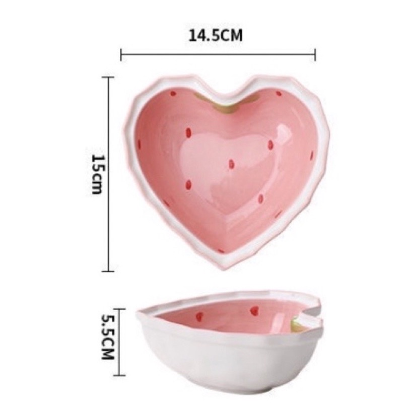 Set bát + thìa tim hoạ tiết trái dâu chất liệu gốm sứ dễ thương