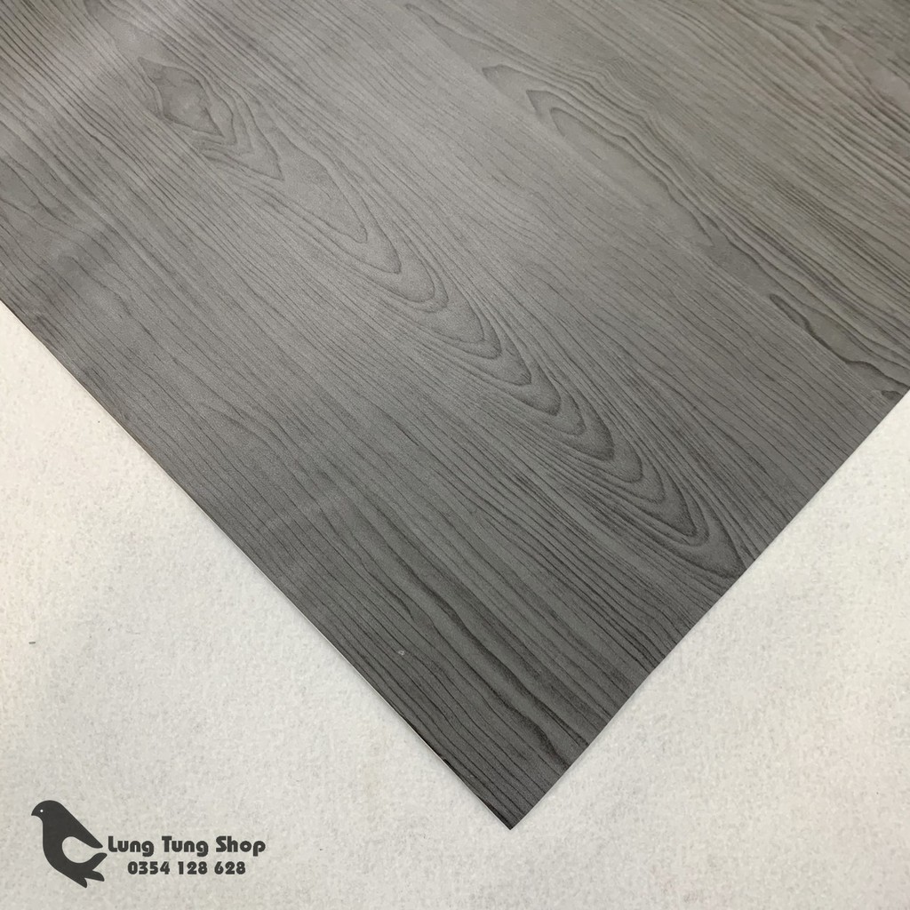 Decal gỗ màu đen - Giấy dán tường bàn tủ có sẵn keo ( gỗ G13 )