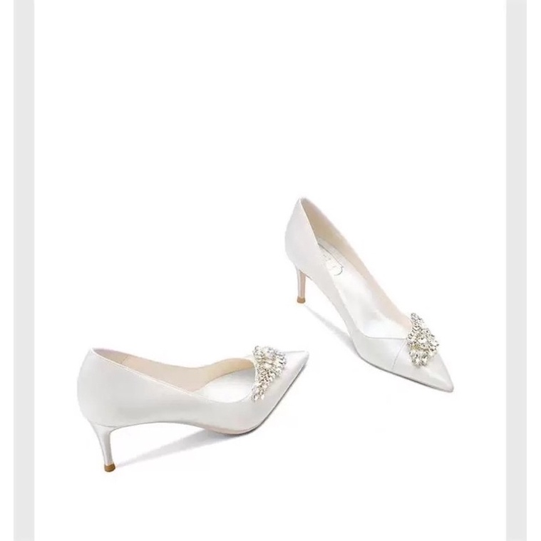 Giày cưới cô dâu đính hoa đá gót nhọn cao 8cm