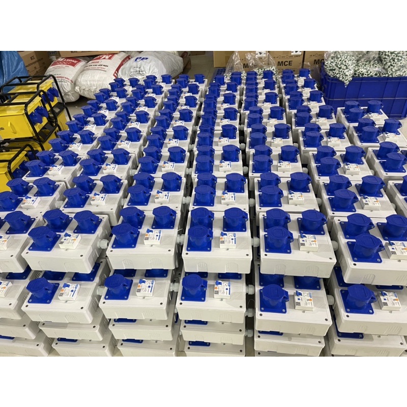 Hộp Điện Công Trường Ổ Phích Cắm Công Nghiệp Hộp Điện Thi Công16A
