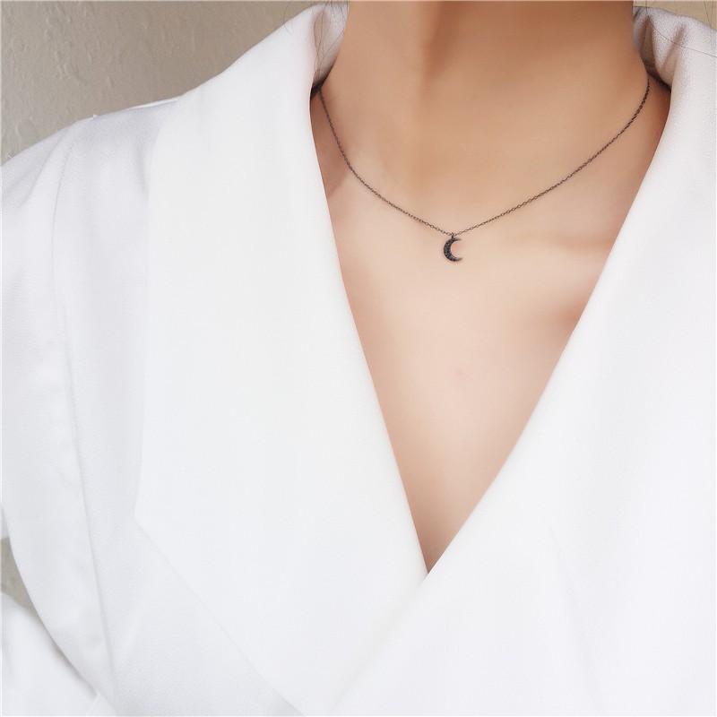 Dây Chuyền Mặt Hình Mặt Trăng Màu Đen Phong Cách Hàn Quốc Đơn Giản B777