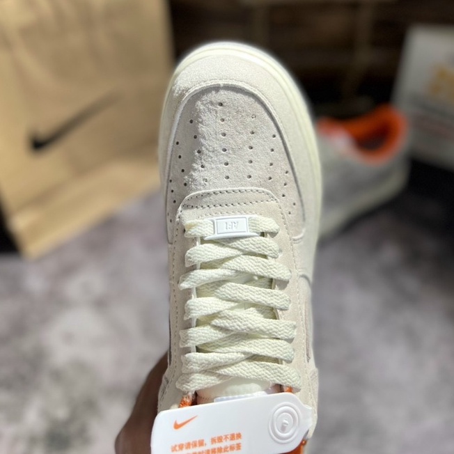 Giầy AF1 lòng cam vải da lộn cao cấp.