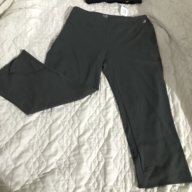 Thanh lý tủ đồ : quần tập gym/yoga Joe