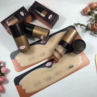 Miếng dán nâng ngực silicon
