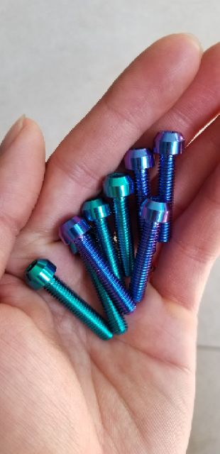 Ốc titan gr5 6ly3 trụ 6ly40 trụ