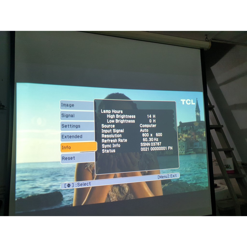 [Có sẵn] Máy chiếu EPSON LCD model EMP-S5