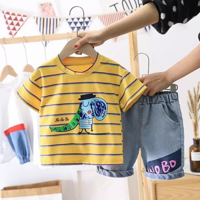 Bộ Quần Áo Sơ Mi Vàng Xinh Xắn Cho Bé Trai