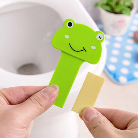 Miếng nhựa mở nắp bồn cầu chống bẩn tay