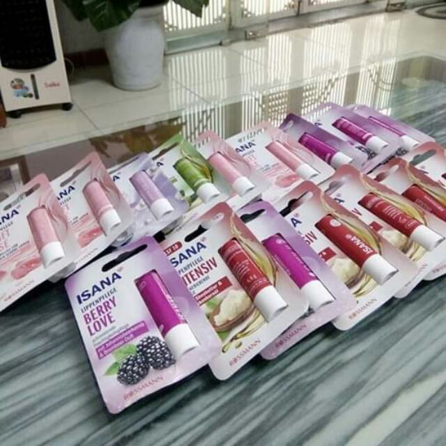 son dưỡng môi ISANA mua tại Rossman