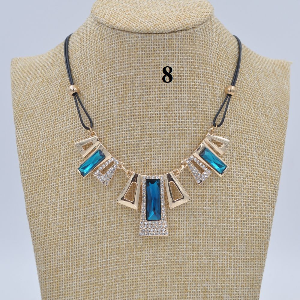 12 mẫu Vòng cổ thời trang - Phụ kiện váy áo