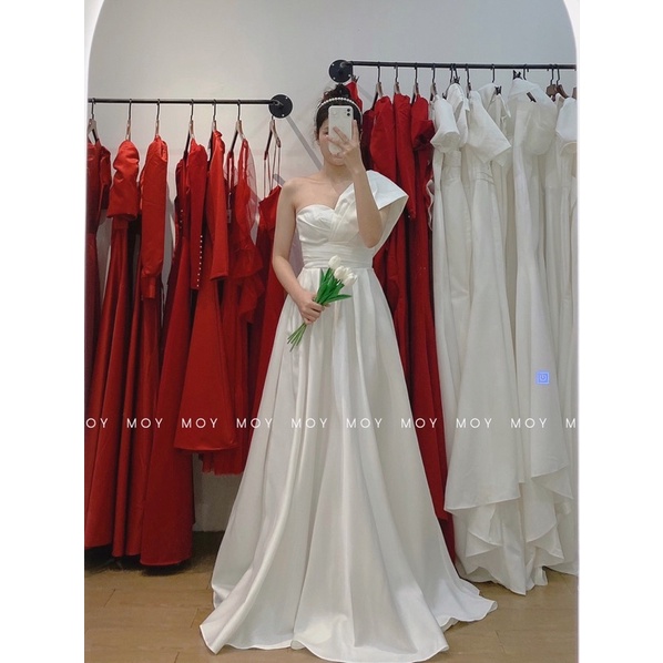 Váy cúp xếp ly eo ngực lệch vai phi đuôi cá- Váy cưới, đầm thiết kế đi bàn, chụp hình đơn giản nhẹ nhàng-H374