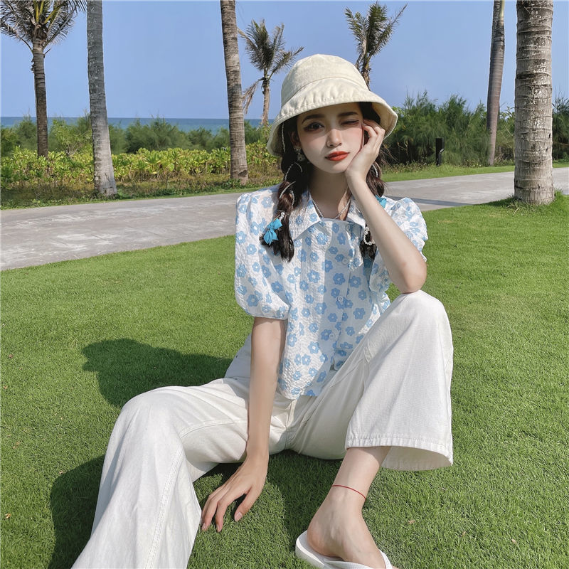 Áo croptop tay ngắn in hoa 10% 30K 99K FAGREEN245