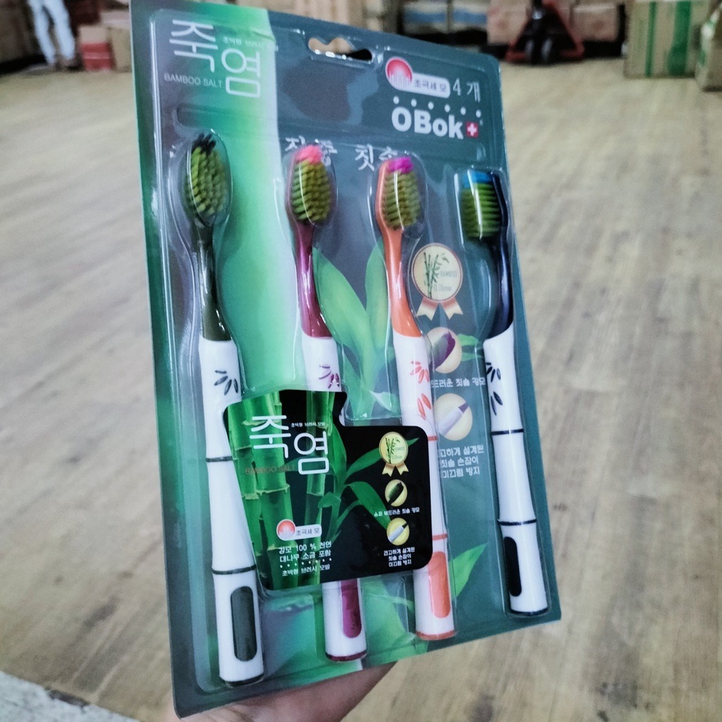 Set 4 Bàn Chải Than Tre Hàn Quốc