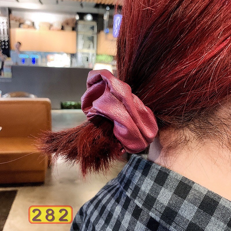 [Mã FAMARAL1 giảm 10K đơn 50K]BUỘC TÓC VẢI 282 SCRUNCHIE CHẤT DA THỜI TRANG NHIỀU MÀU HOT TREND